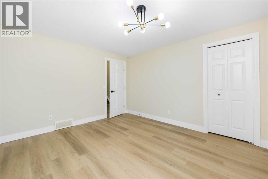 42 Royal Crest Point NW — photo 34