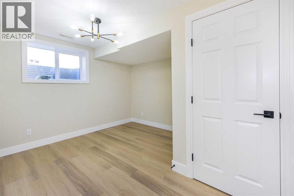 42 Royal Crest Point NW — photo 30