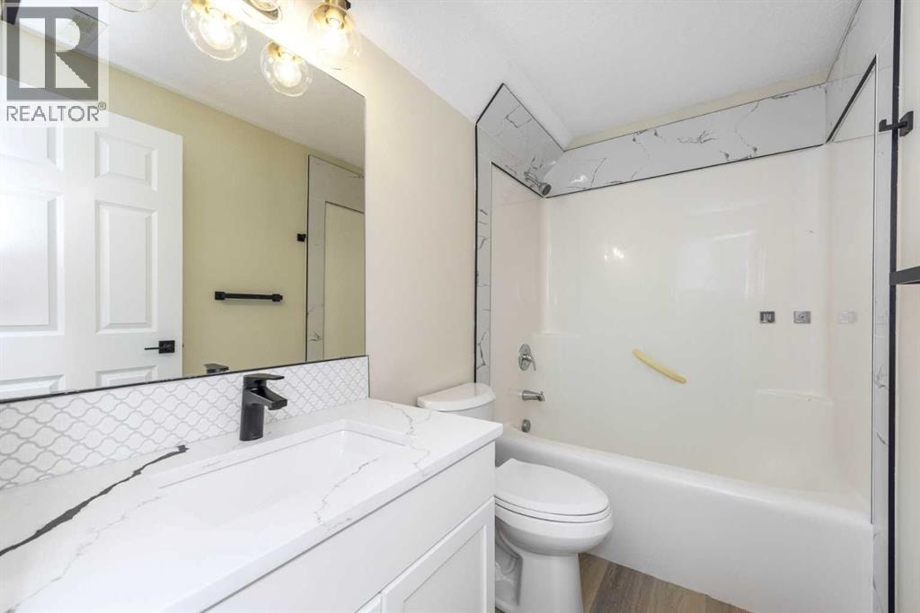 42 Royal Crest Point NW — photo 32