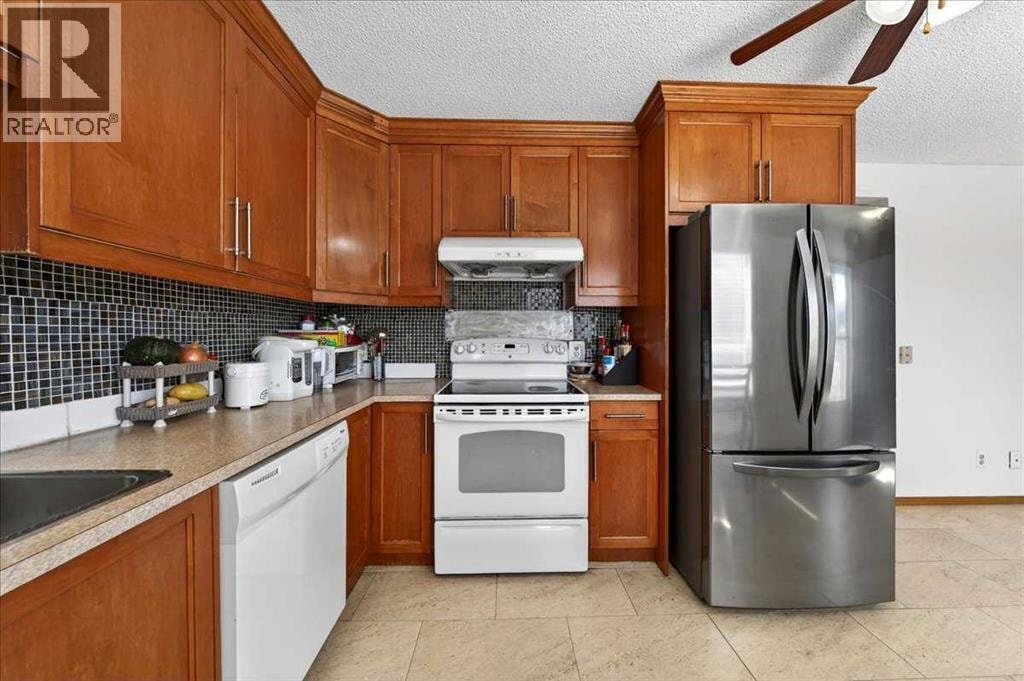124 Martinwood Court NE — photo 10