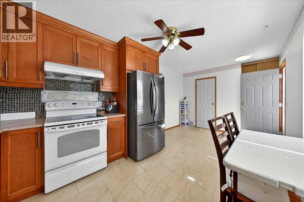 124 Martinwood Court NE — photo 9