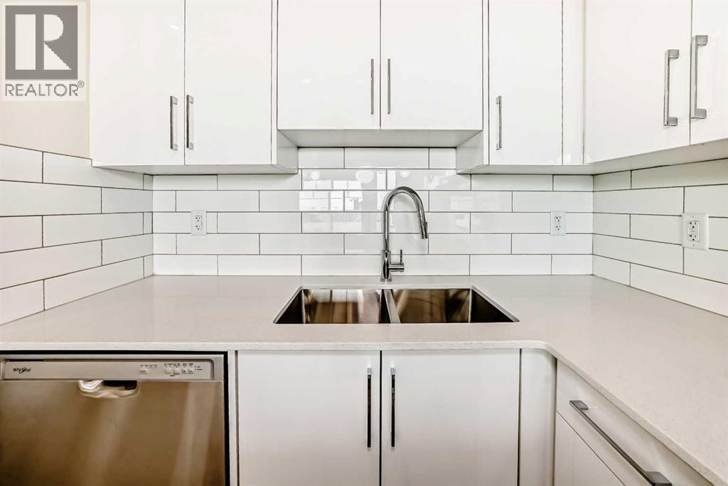 2406, 15 Skyview Point Crescent — photo 13