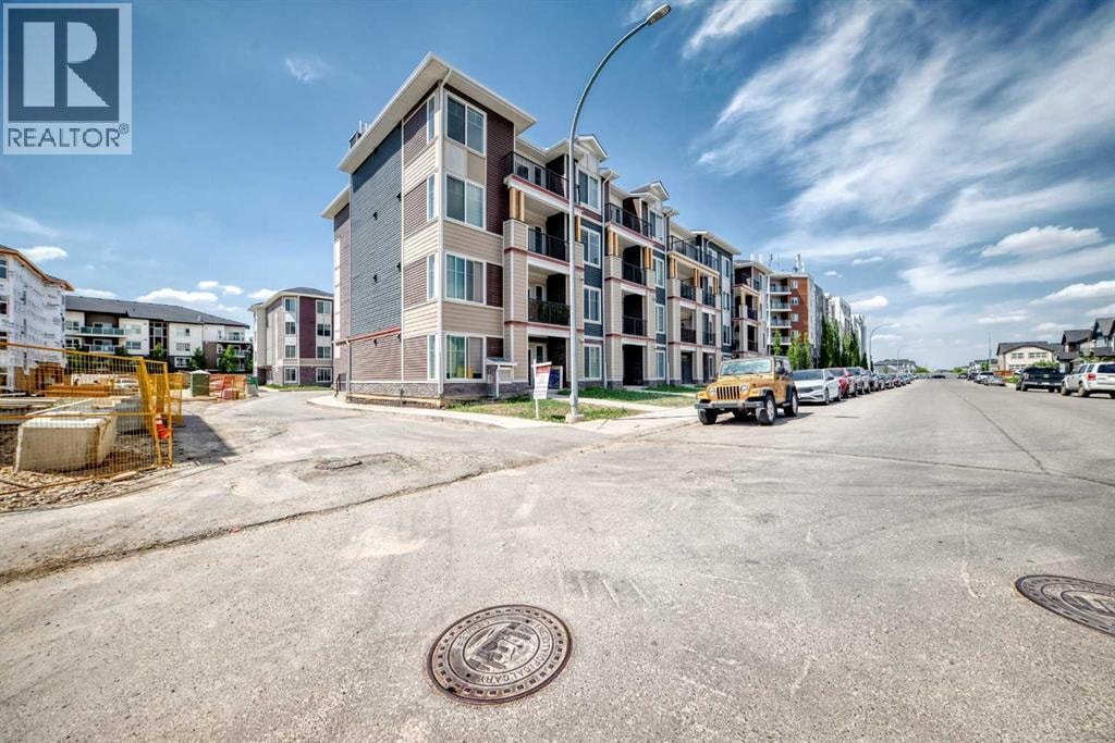 2406, 15 Skyview Point Crescent — photo 3