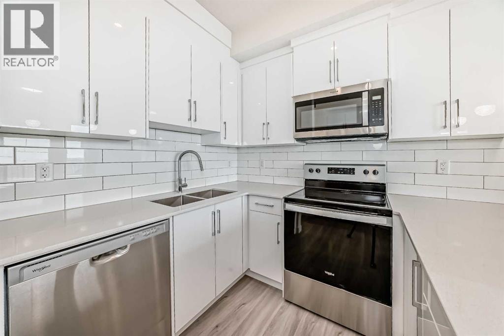 2406, 15 Skyview Point Crescent — photo 9