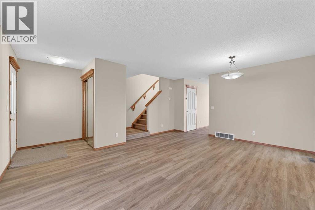 126 Evansmeade Crescent NW — photo 6