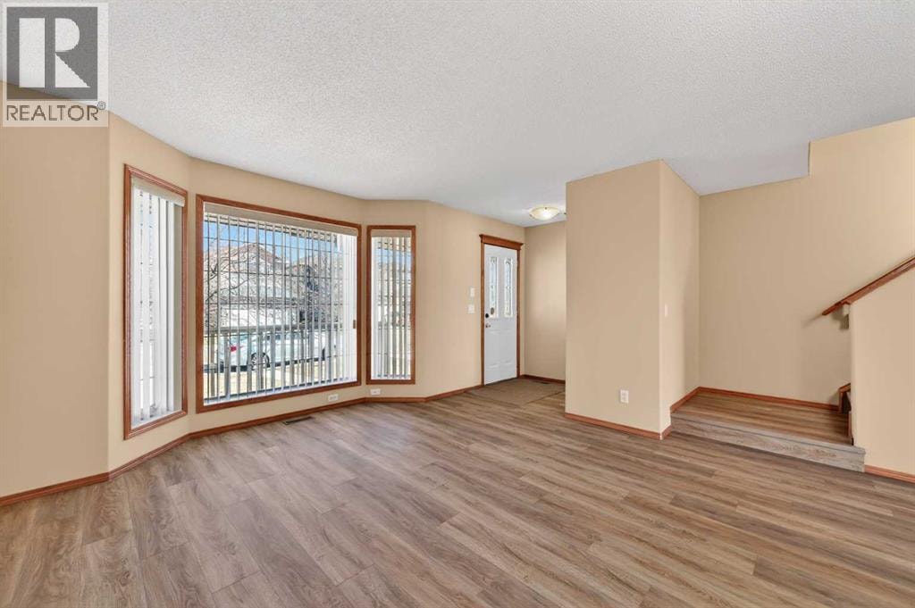 126 Evansmeade Crescent NW — photo 8