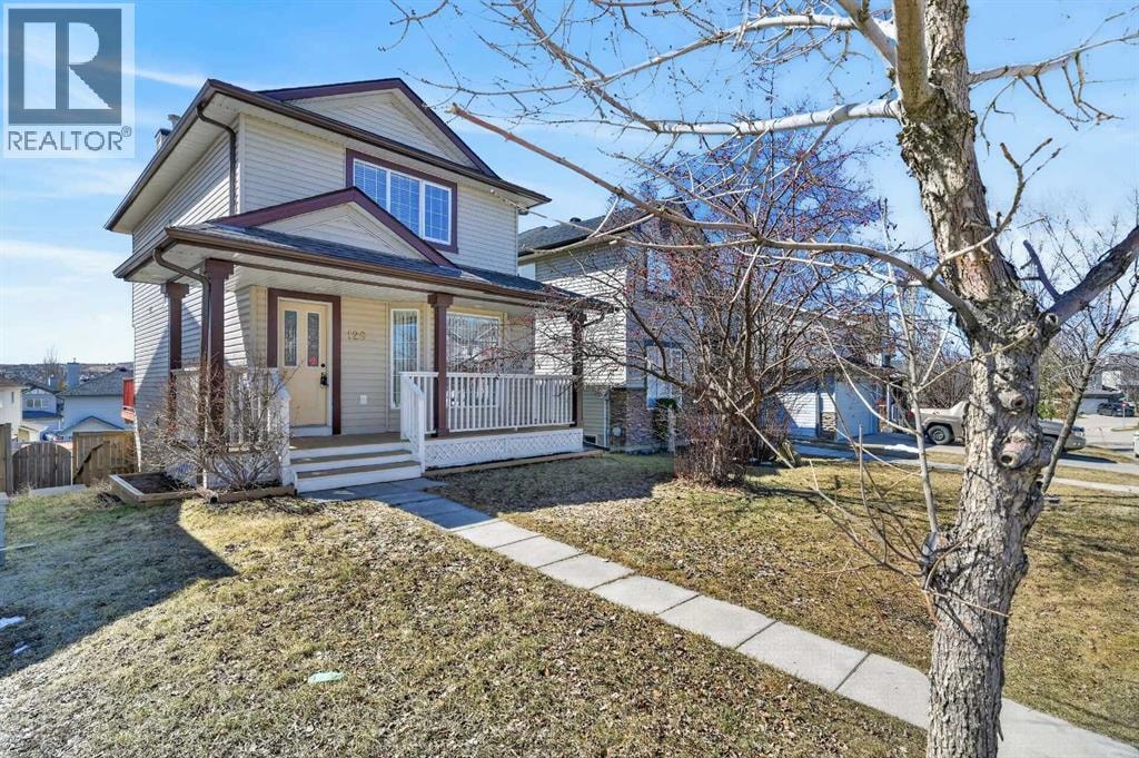 126 Evansmeade Crescent NW — photo 3