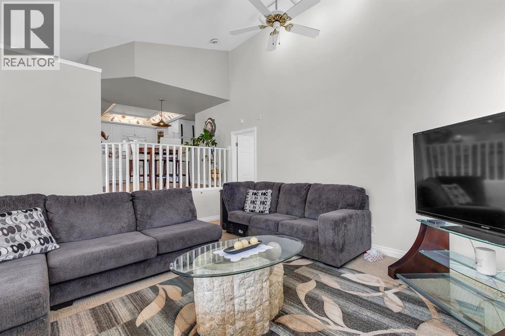 1811 13 Avenue NW — photo 14