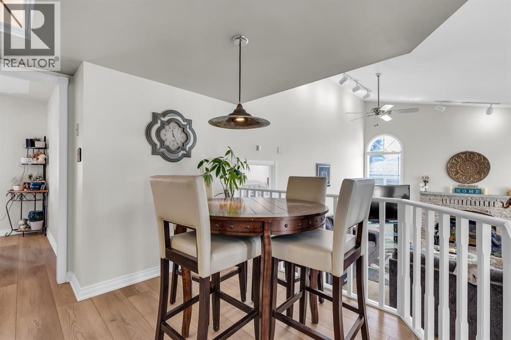 1811 13 Avenue NW — photo 11