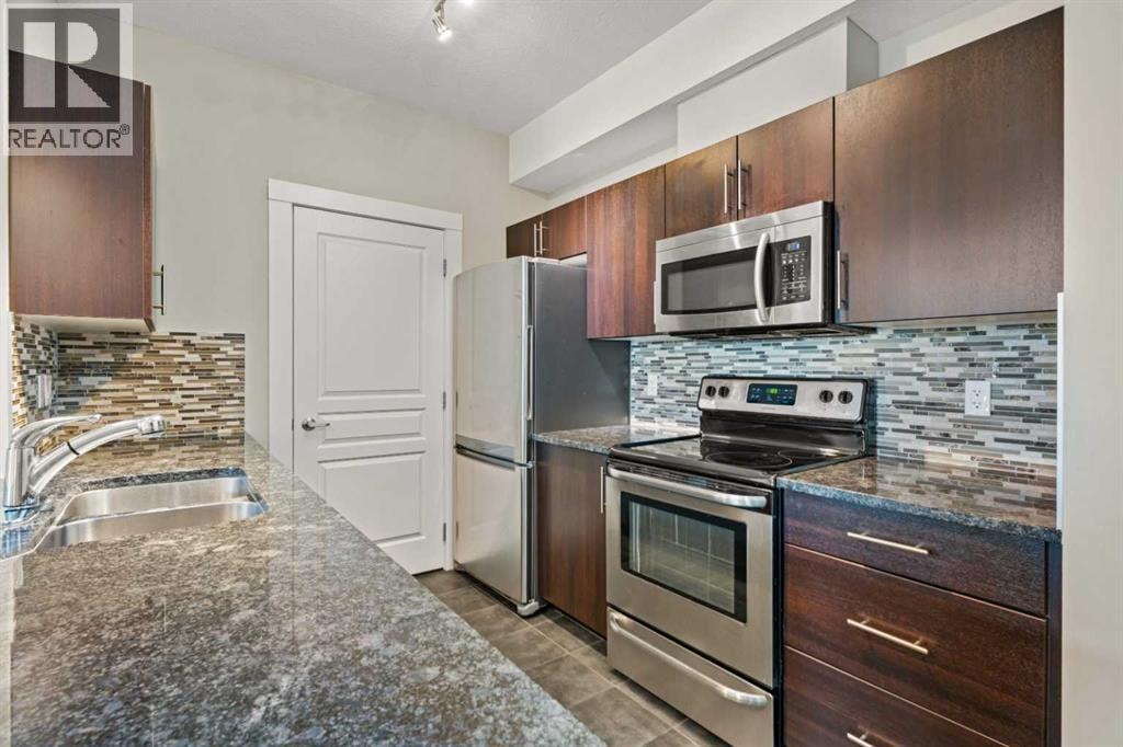 408, 2300 Evanston Square NW — photo 10