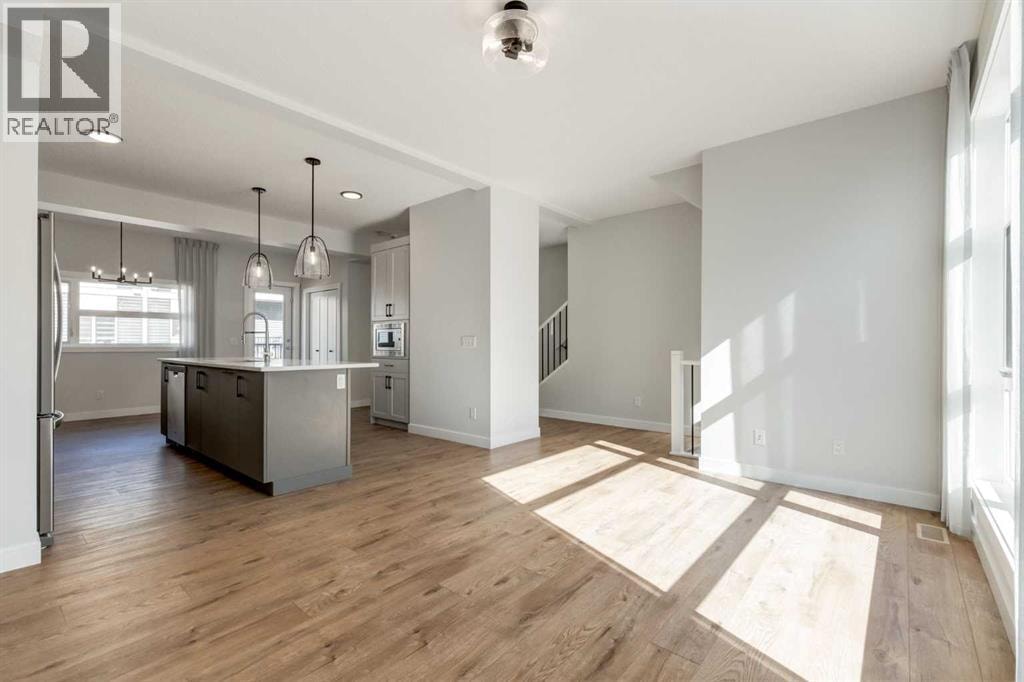 121 Walden Lane SE — photo 3