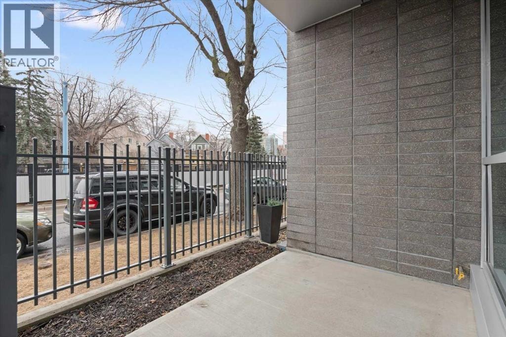 111, 235 9A Street NW — photo 3