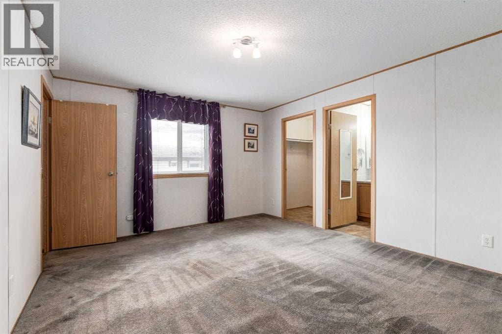 95, 99 Arbour Lake Road NW — photo 13