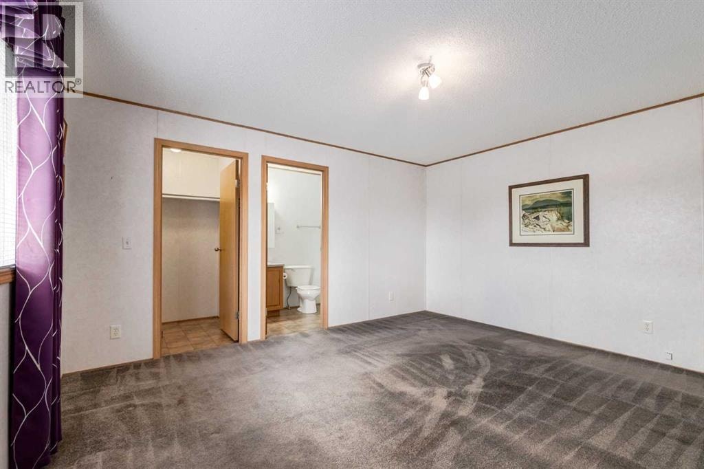 95, 99 Arbour Lake Road NW — photo 12