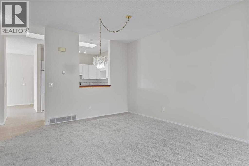 139 Hidden Valley Green NW — photo 6