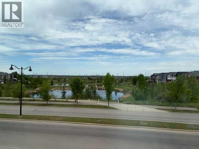 264 Auburn Bay Drive SE — photo 2