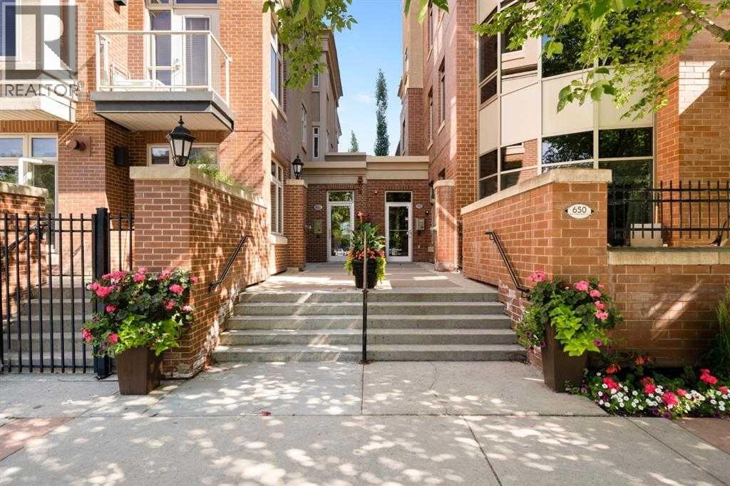 103, 660 Eau Claire Avenue SW — photo 3
