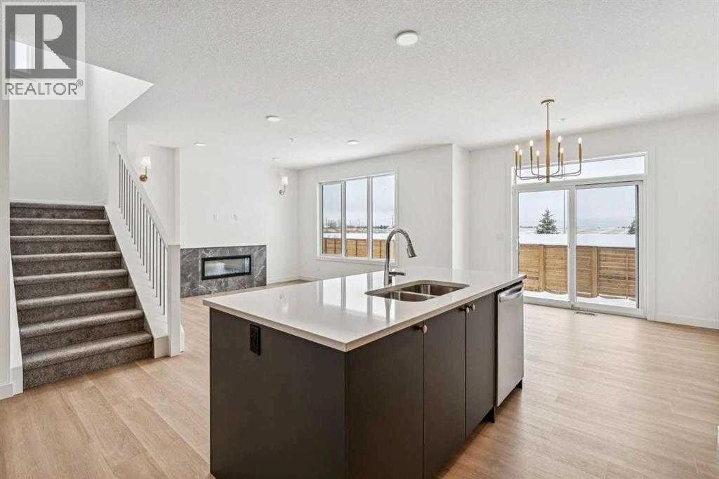 94 prince Crescent — photo 9