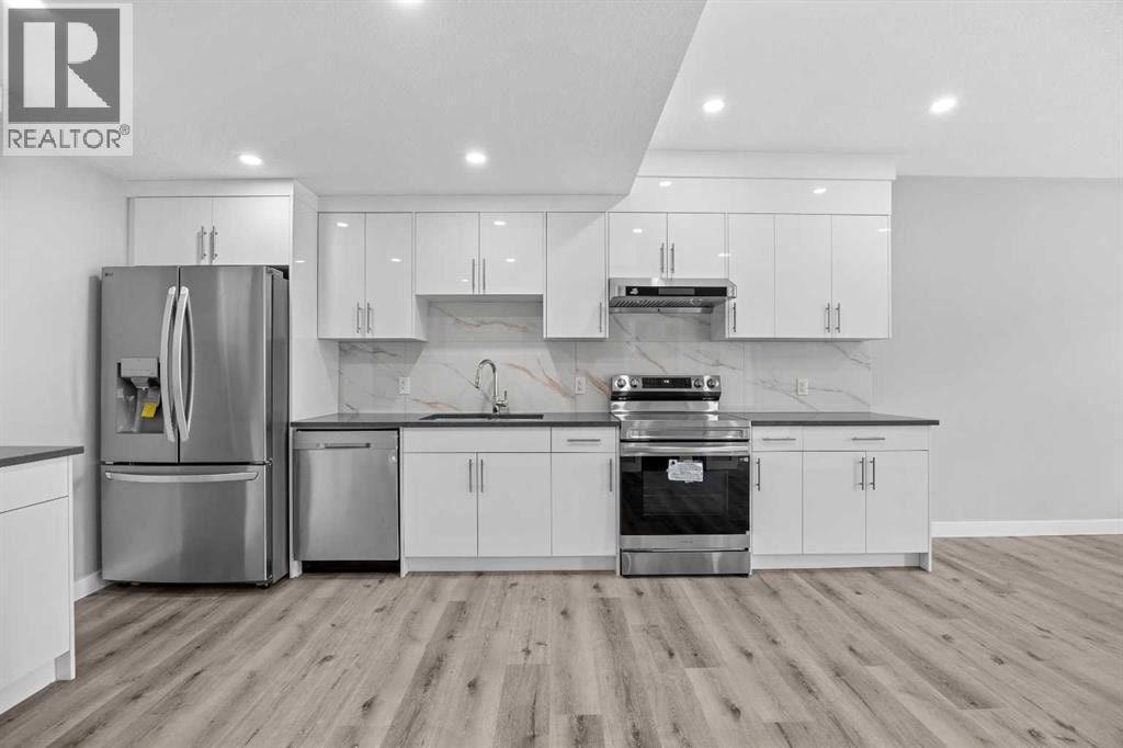 74 Lucas Place NW — photo 40