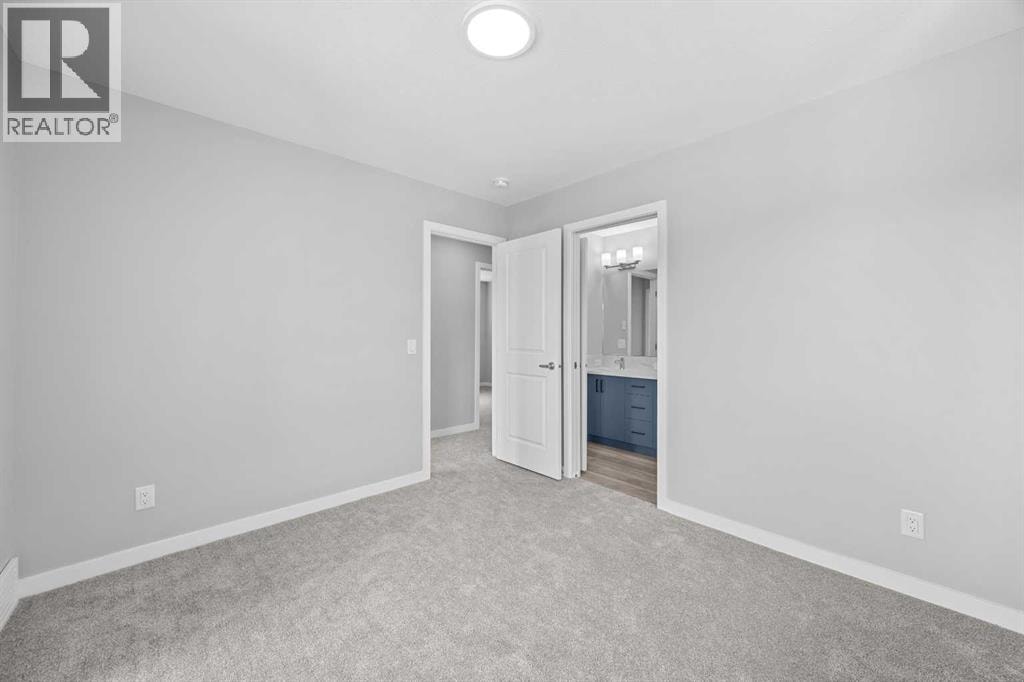 74 Lucas Place NW — photo 32
