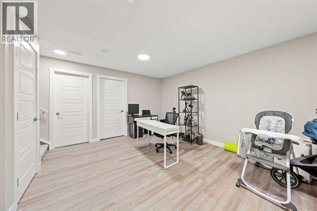 281 Waterford Boulevard — photo 26