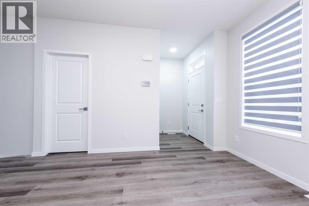 57 Corner Glen Row NE — photo 14