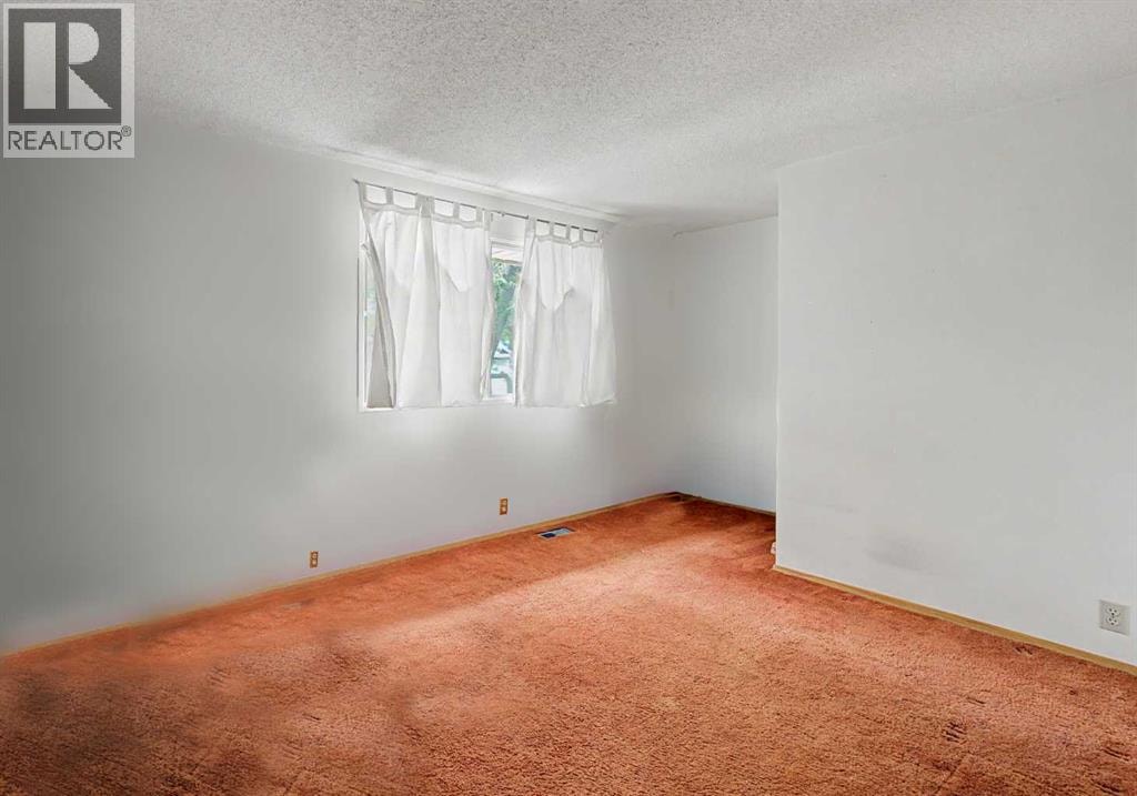 1032 Varsity Estates Drive NW — photo 28