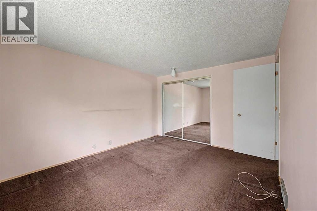 1032 Varsity Estates Drive NW — photo 29