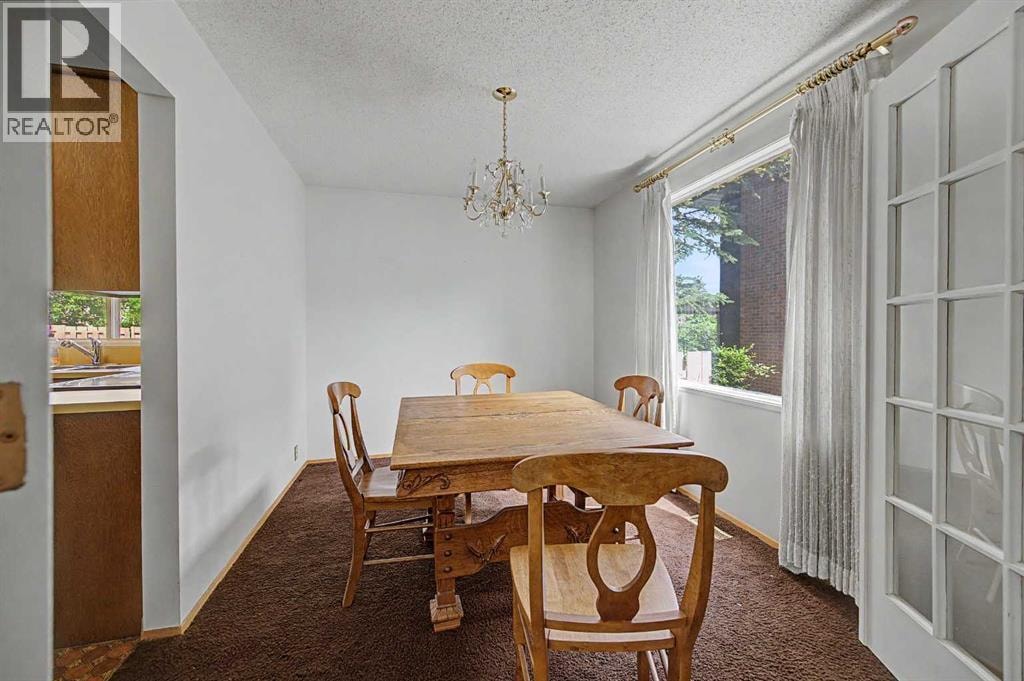 1032 Varsity Estates Drive NW — photo 8