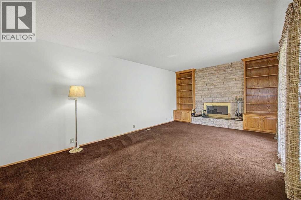 1032 Varsity Estates Drive NW — photo 17