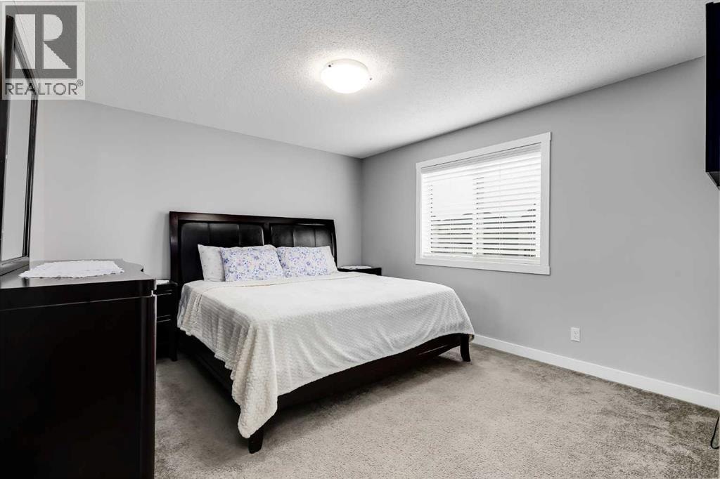 114 Hillcrest Close SW — photo 22