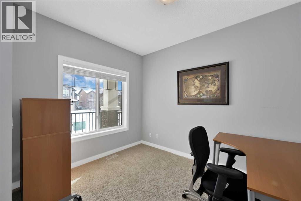629 Marina Drive — photo 2