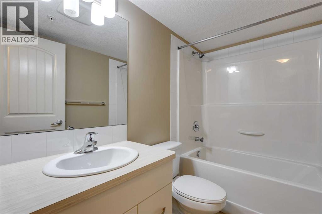 106, 304 Cranberry Park SE — photo 12
