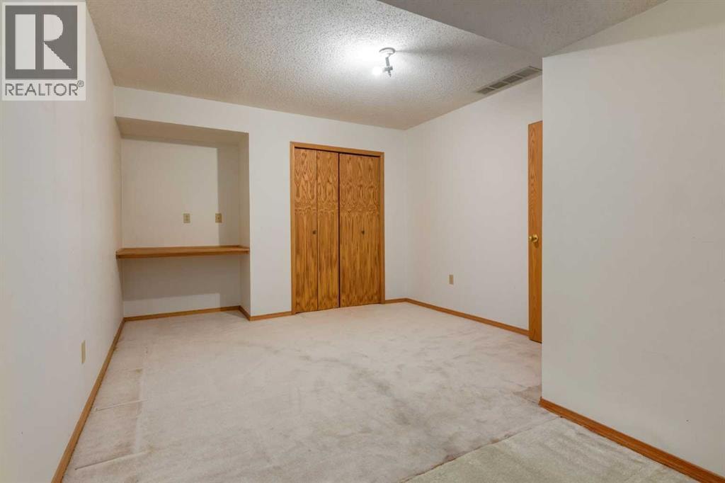 183 Edgevalley Circle NW — photo 40