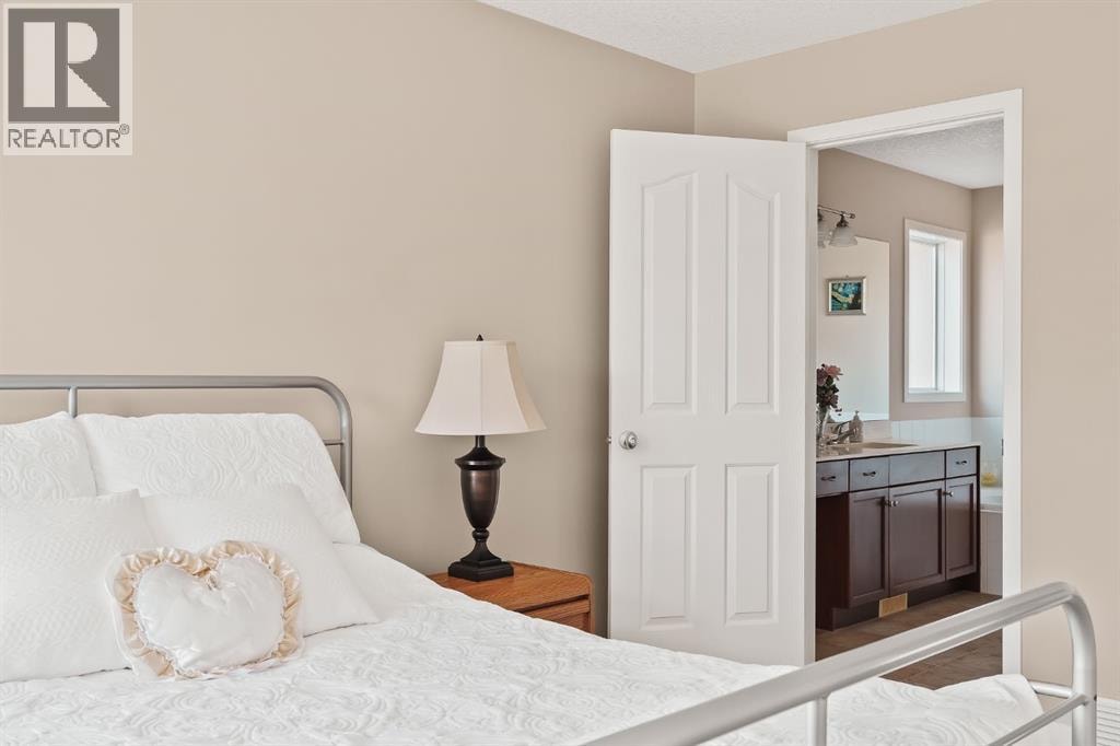 430 Discovery Ridge Boulevard SW — photo 23