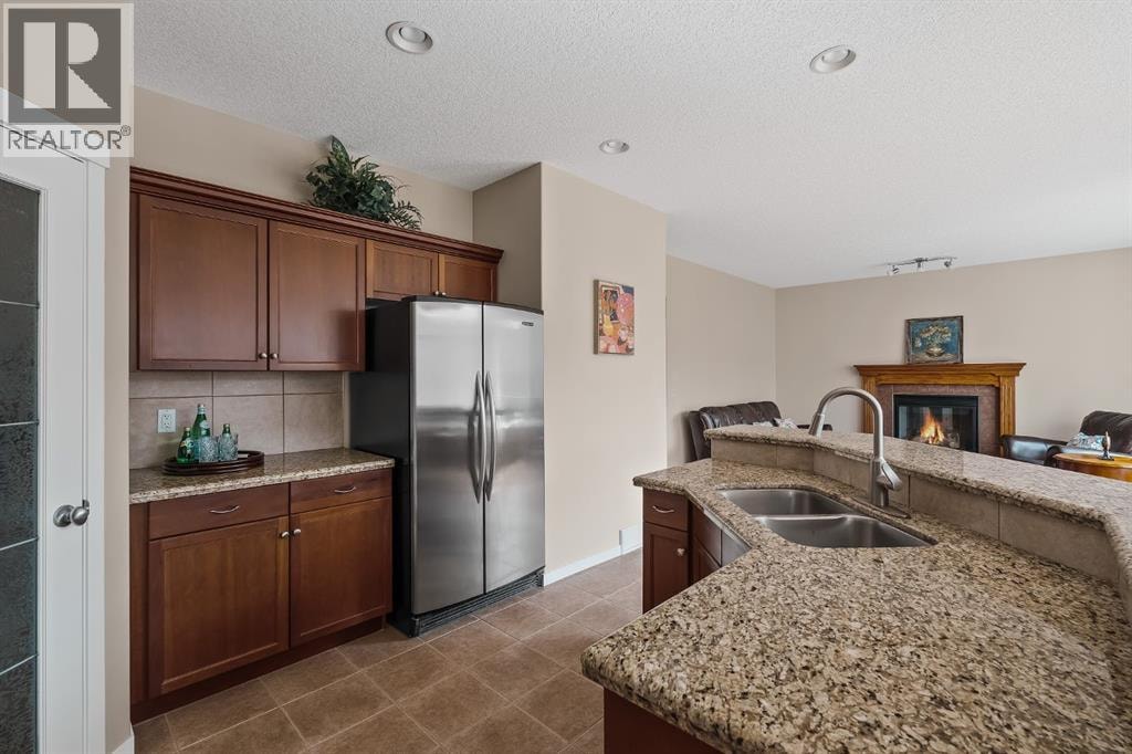 430 Discovery Ridge Boulevard SW — photo 8