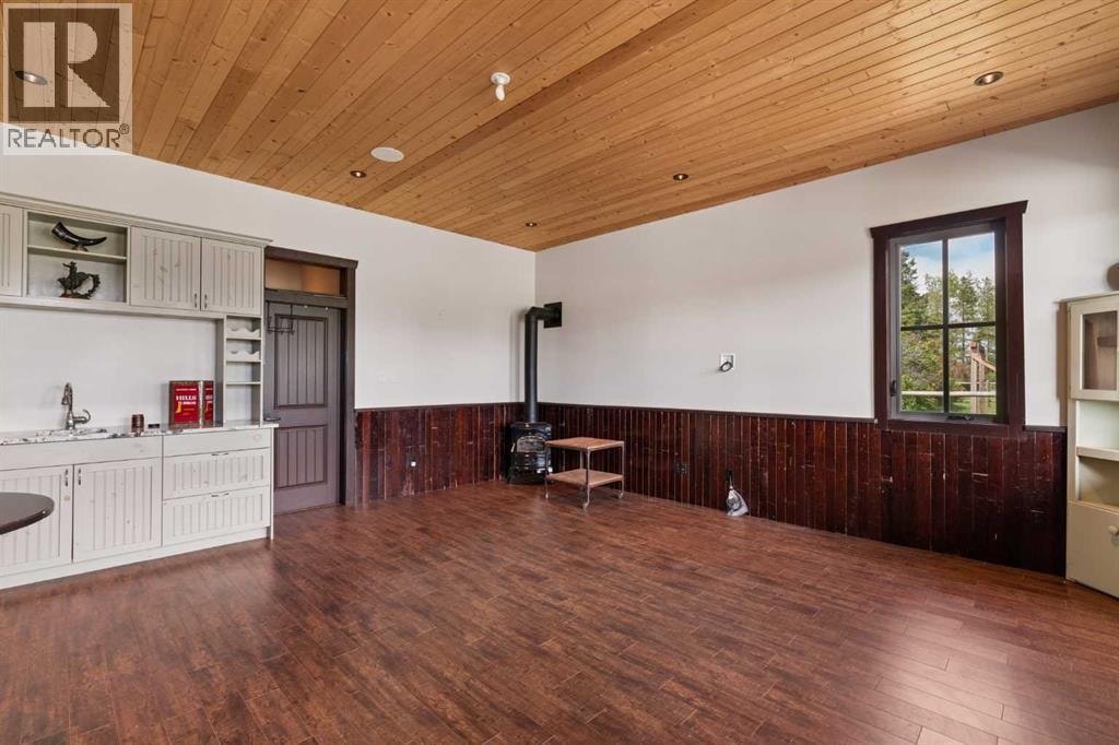 261074 Township Road 262 — photo 44