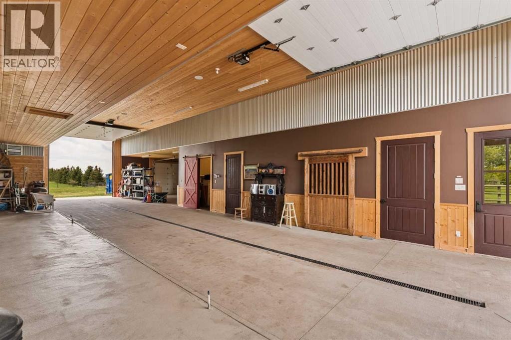 261074 Township Road 262 — photo 41