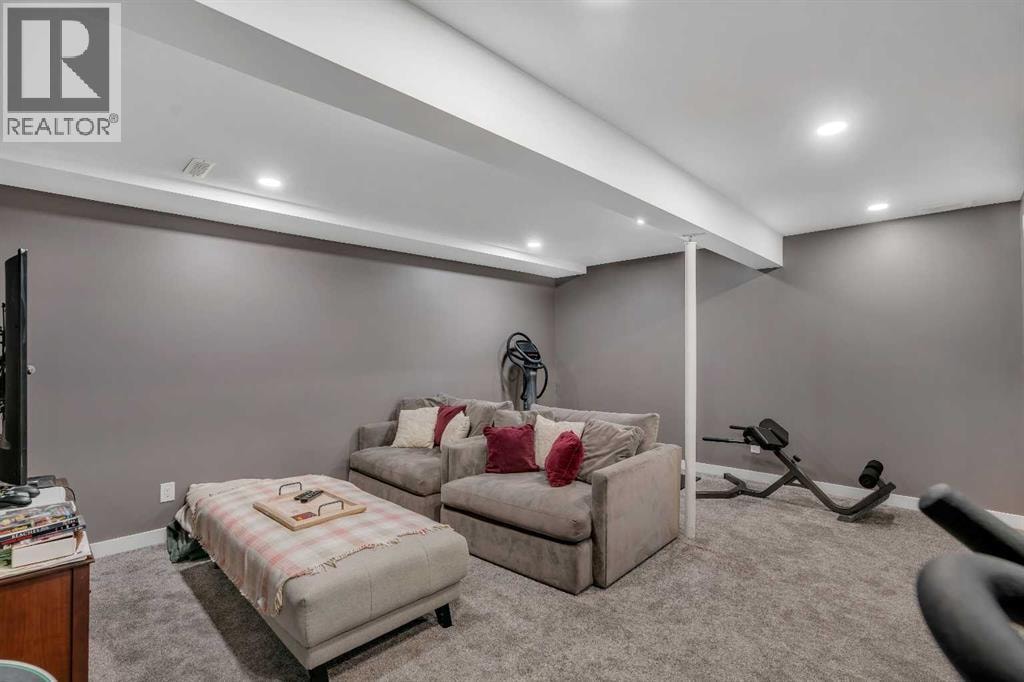 12 Oakvale Place SW — photo 33