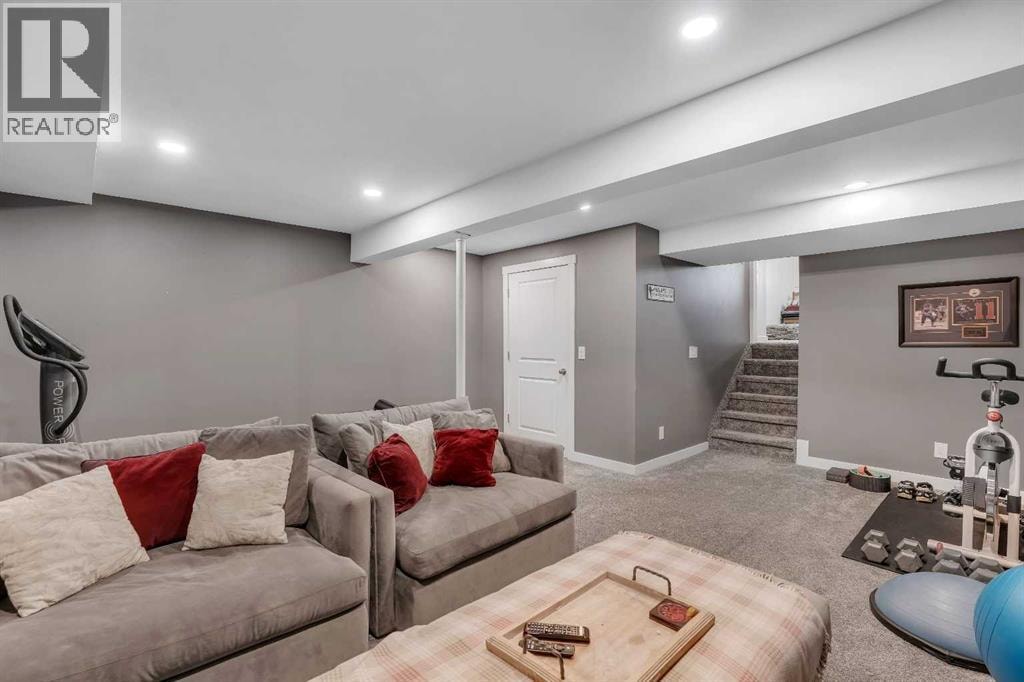 12 Oakvale Place SW — photo 34