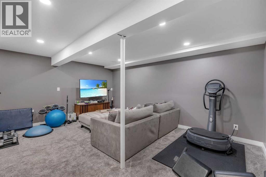 12 Oakvale Place SW — photo 35