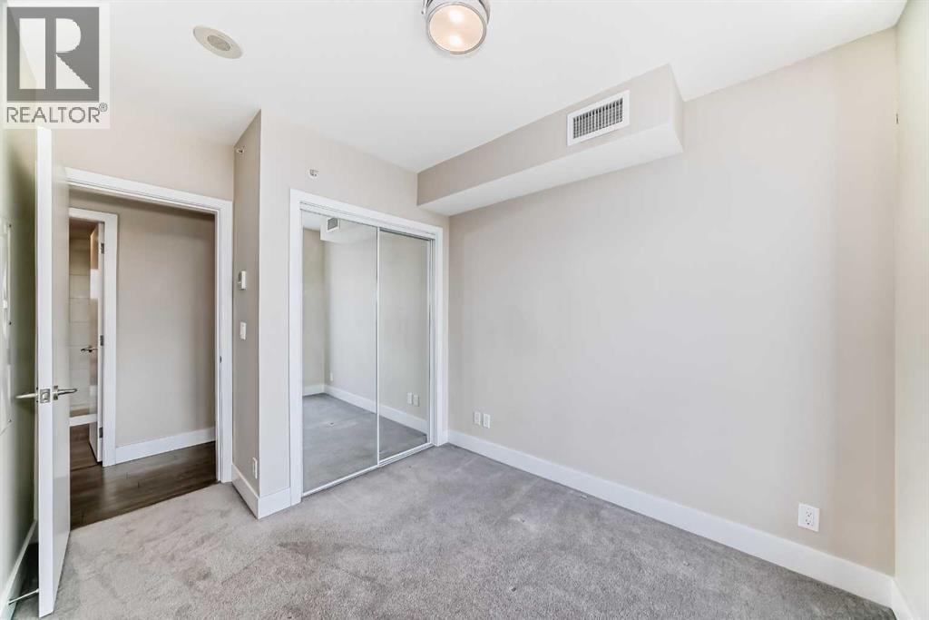 204, 560 6 Avenue SE — photo 36