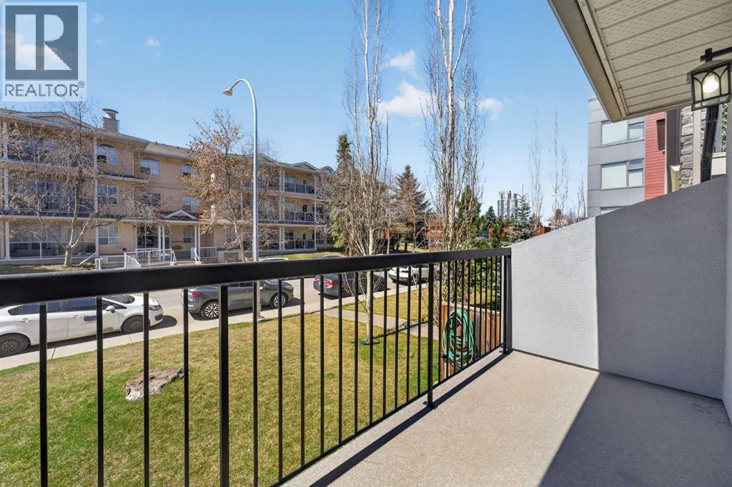 1920 31 Street SW — photo 8