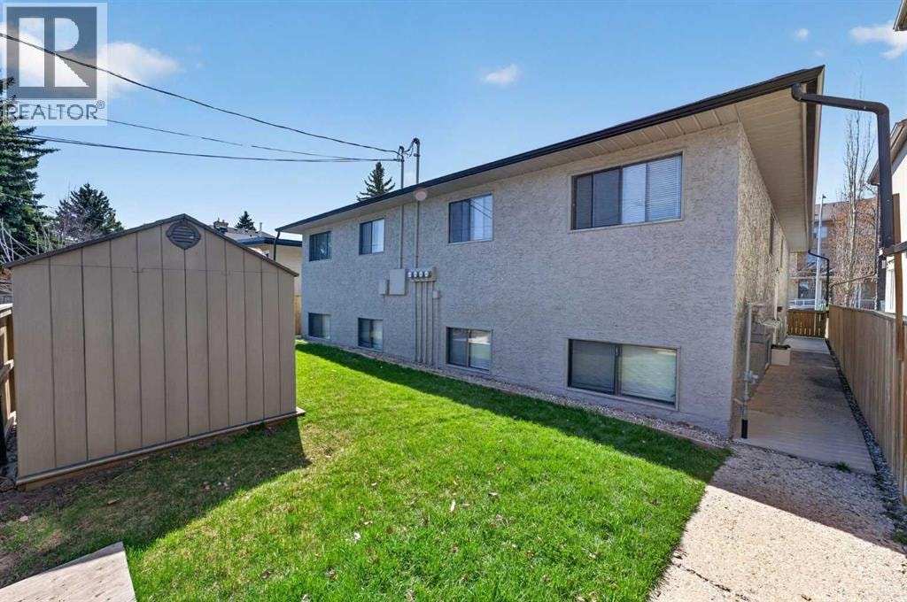 1920 31 Street SW — photo 25