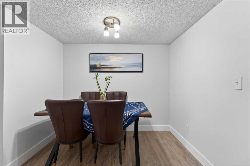 1920 31 Street SW — photo 10