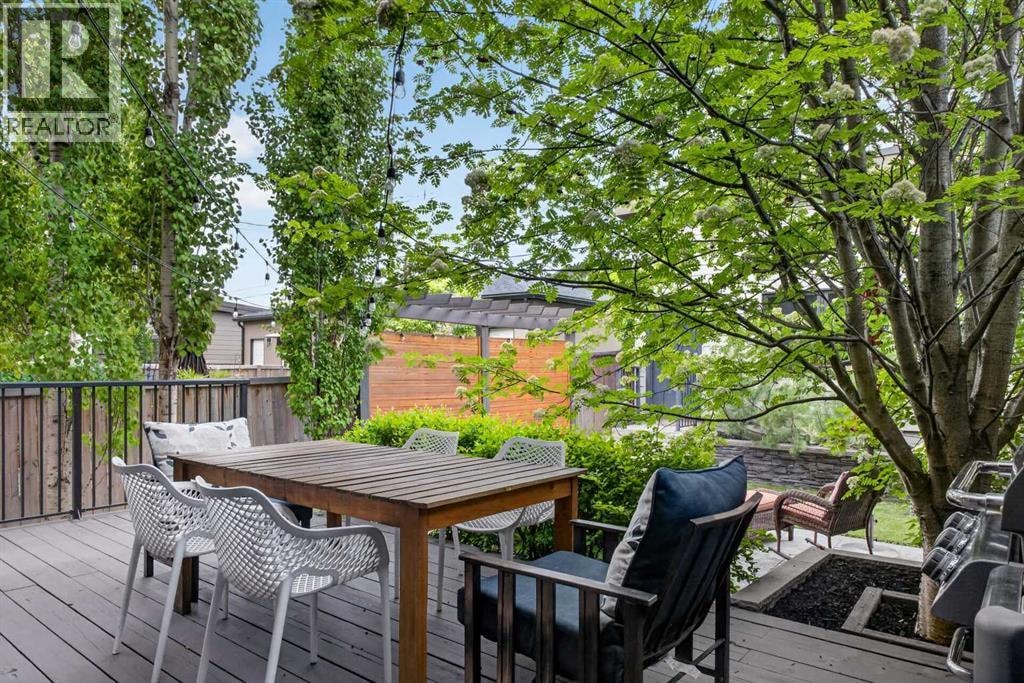 2415 25 Street SW — photo 34