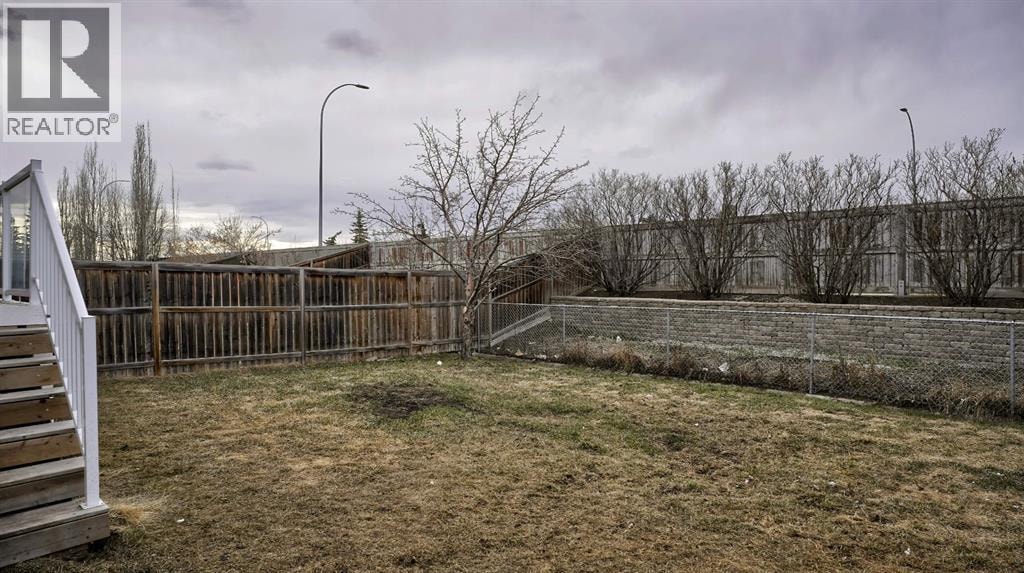 139 Coopers Close SW — photo 40