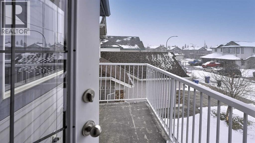 139 Coopers Close SW — photo 25