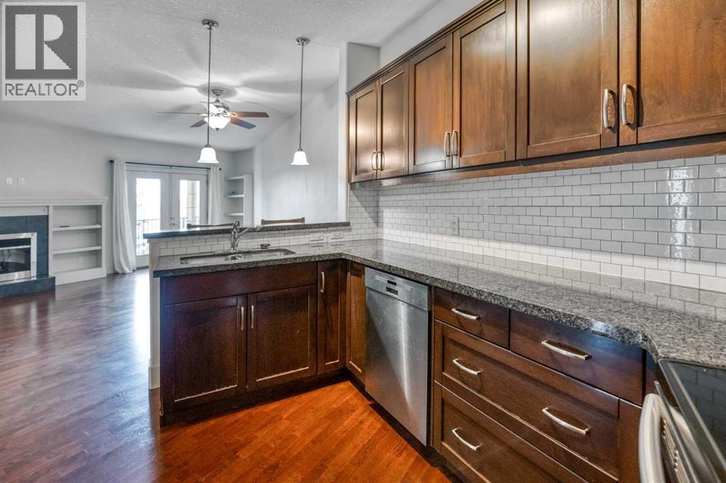 213, 77 George Fox Trail W — photo 6