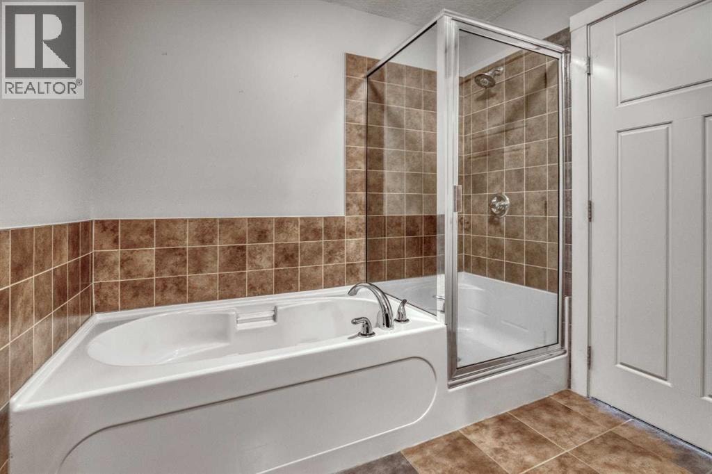 213, 77 George Fox Trail W — photo 21